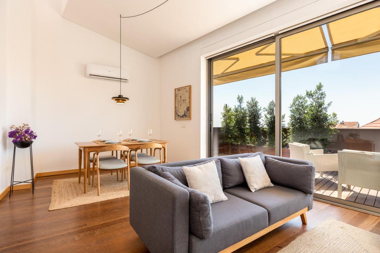 Ferienwohnung Sunny Loft In Downtown Porto With Private Parking Exterior foto