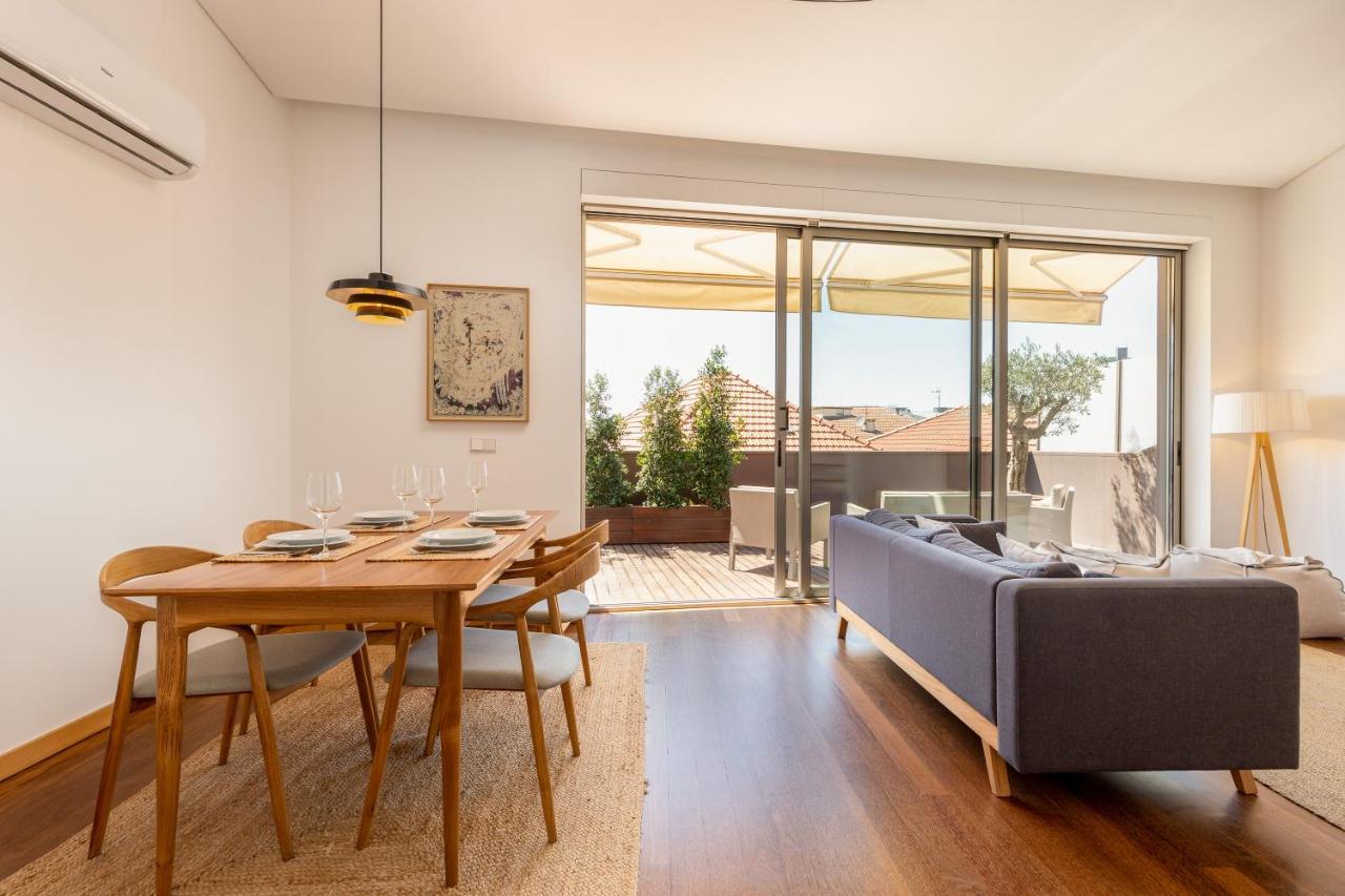 Ferienwohnung Sunny Loft In Downtown Porto With Private Parking Exterior foto