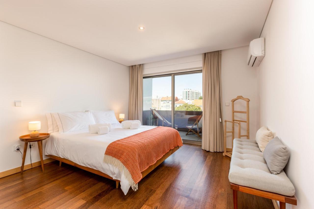 Ferienwohnung Sunny Loft In Downtown Porto With Private Parking Exterior foto