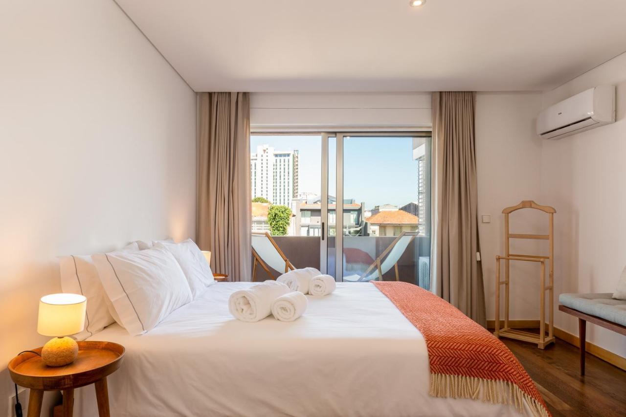 Ferienwohnung Sunny Loft In Downtown Porto With Private Parking Exterior foto